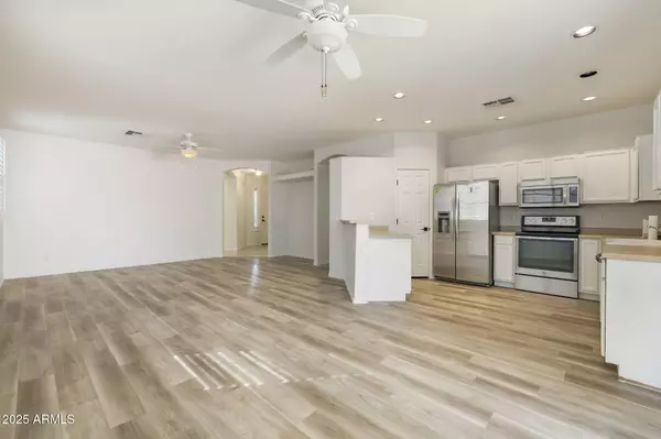 Mesa, AZ 85215,6742 E REGINA Street
