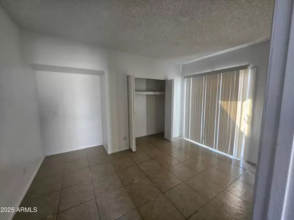 Phoenix, AZ 85032,2801 E MONTE CRISTO Avenue #101
