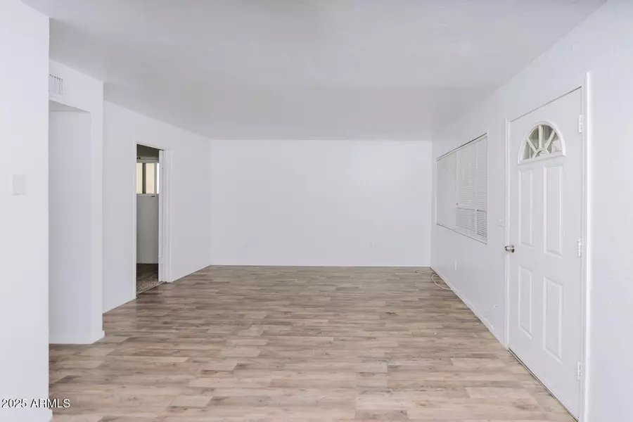 2690 N 43RD Avenue #D, Phoenix, AZ 85009