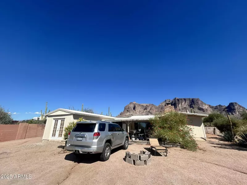 2950 N Val Vista Road, Apache Junction, AZ 85119