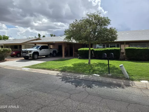 4946 E LAKE POINT Circle, Phoenix, AZ 85044