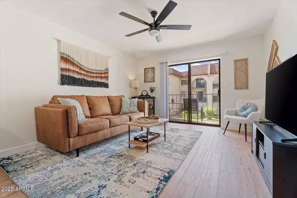 Phoenix, AZ 85016,3033 E DEVONSHIRE Avenue #2003