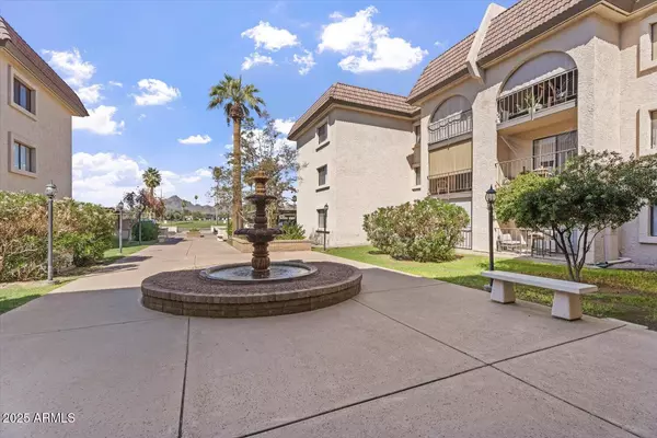 3033 E DEVONSHIRE Avenue #2003, Phoenix, AZ 85016