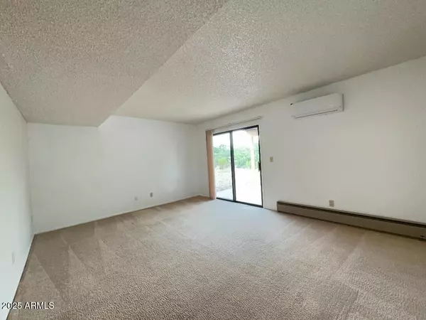 Sierra Vista, AZ 85635,4221 PLAZA ORO LOMA -- #A