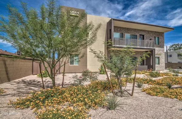 Tempe, AZ 85281,1037 S FARMER Avenue
