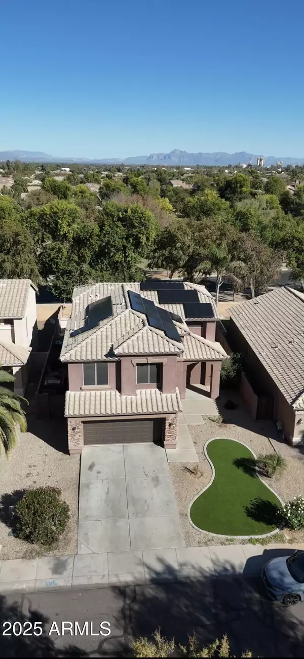 1115 S Hazel Street, Gilbert, AZ 85296