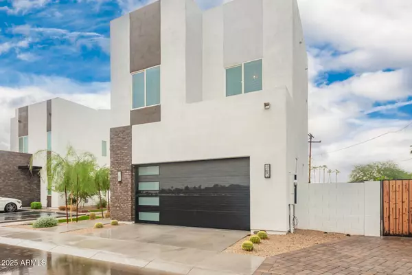 Phoenix, AZ 85016,6622 N 16th Street