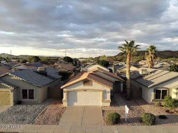 3072 W SALTER Drive, Phoenix, AZ 85027