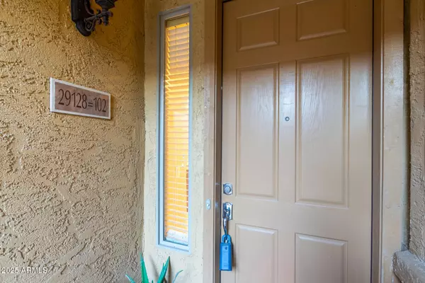 Phoenix, AZ 85085,29128 N 22ND Avenue #102