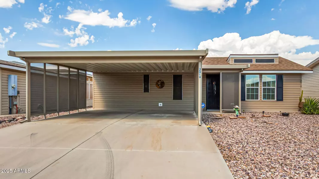 3301 S GOLDFIELD Road #2019, Apache Junction, AZ 85119