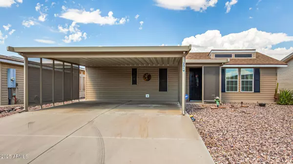 3301 S GOLDFIELD Road #2019, Apache Junction, AZ 85119