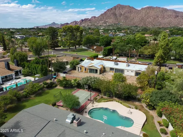 Scottsdale, AZ 85251,6002 E CALLE ROSA -- #77