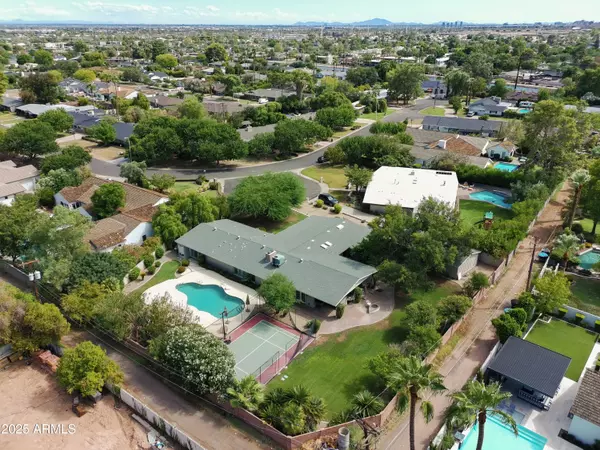 Scottsdale, AZ 85251,6002 E CALLE ROSA -- #77