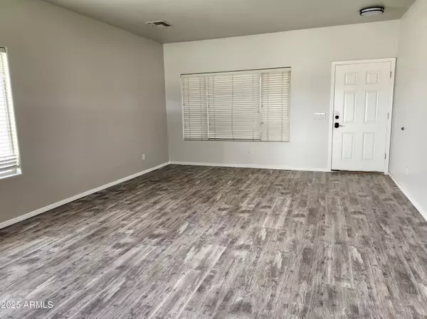 Avondale, AZ 85323,818 S 124TH Avenue