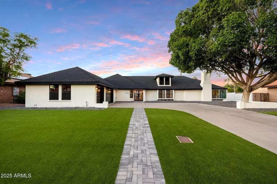 7716 W JOHN CABOT Road, Glendale, AZ 85308