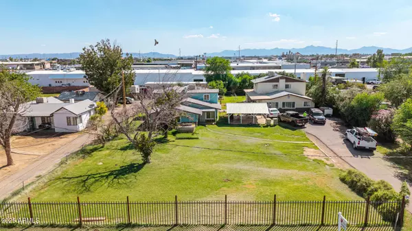 5239 W MARYLAND Avenue, Glendale, AZ 85301