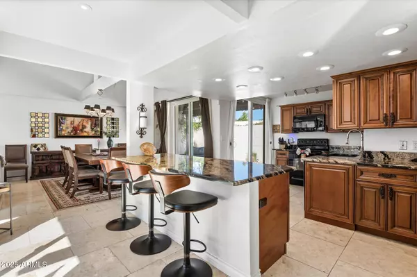 Phoenix, AZ 85021,7005 N BARBADOS Place