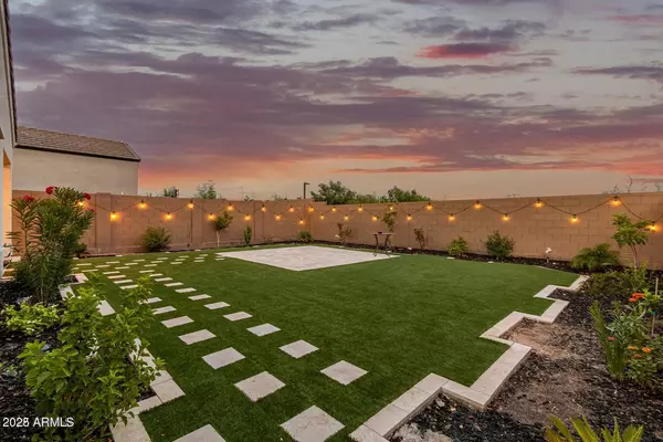Phoenix, AZ 85024,2323 E QUESTA Drive