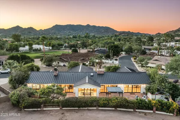 Paradise Valley, AZ 85253,5525 E LINCOLN Drive #104