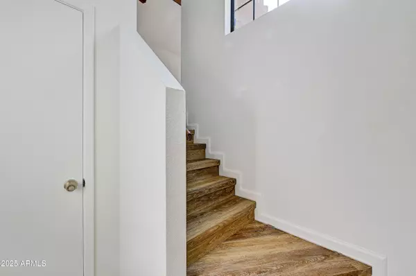 Tempe, AZ 85288,925 N College Avenue #E217