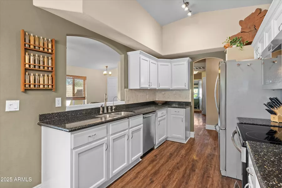 16646 N 35TH Street, Phoenix, AZ 85032