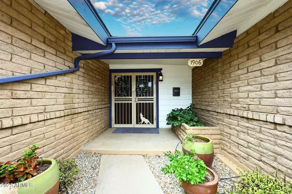 Tempe, AZ 85282,1906 E PEBBLE BEACH Drive