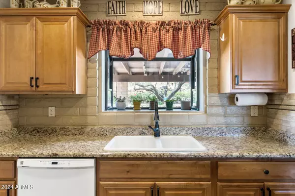 Hereford, AZ 85615,3894 E MOUNTAIN VISTA Road