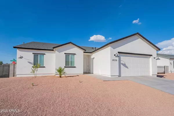 10530 E BALTIMORE Street, Apache Junction, AZ 85120