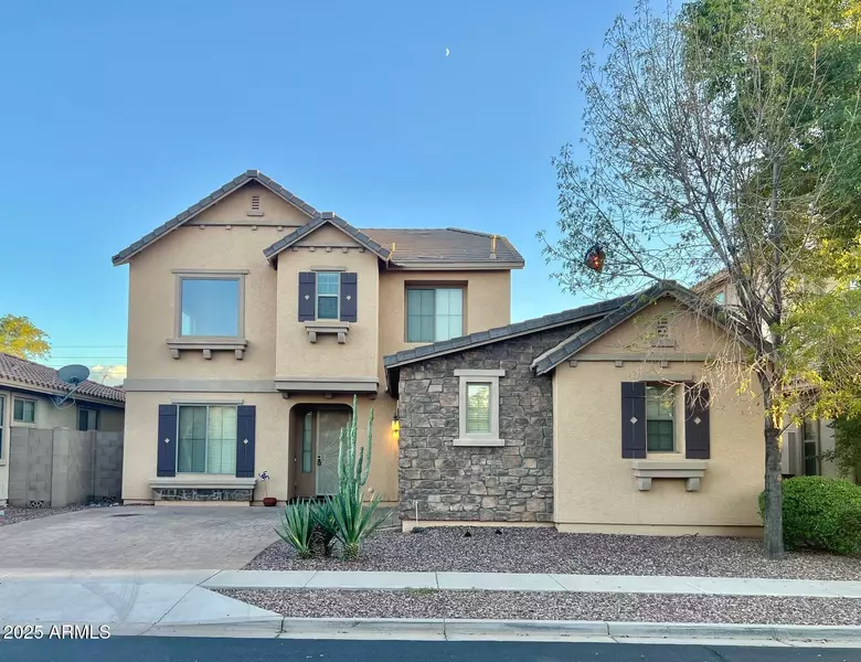 5623 W Huntington Drive, Laveen, AZ 85339