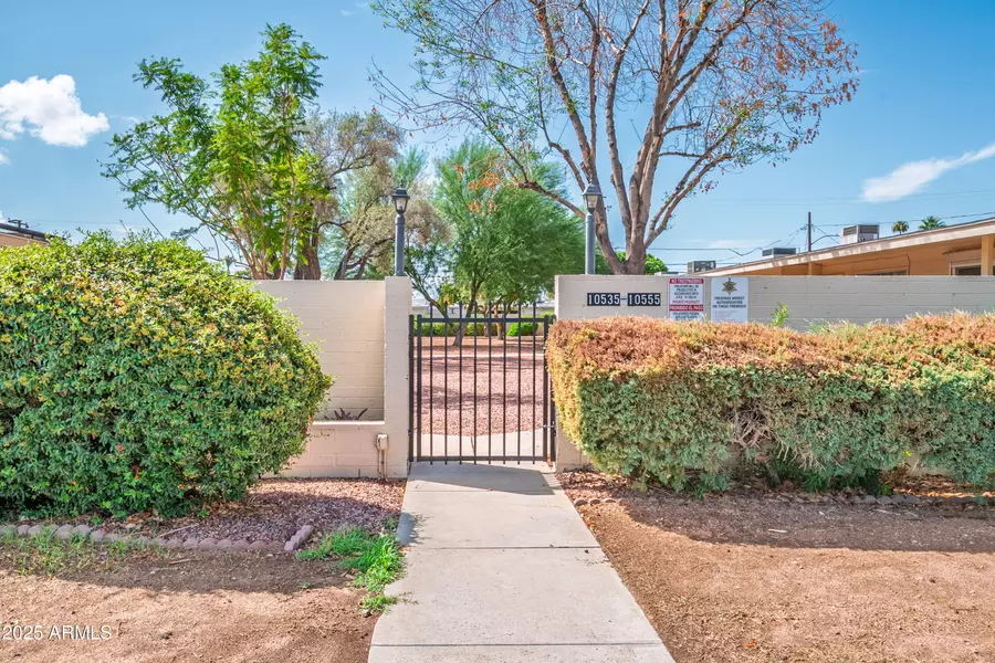 10541 W COGGINS Drive, Sun City, AZ 85351