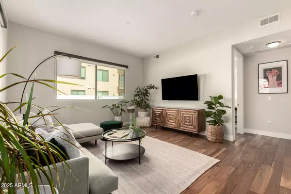 7300 E EARLL Drive #2001, Scottsdale, AZ 85251