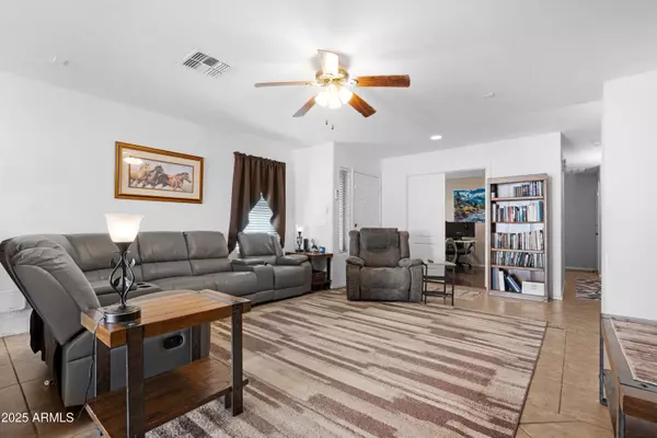 San Tan Valley, AZ 85143,35323 N AUBRAC Circle