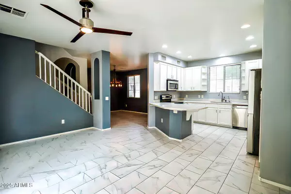 Phoenix, AZ 85045,207 W MOUNTAIN SAGE Drive