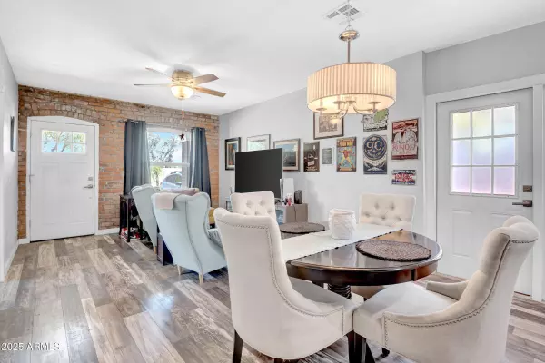 Phoenix, AZ 85006,1229 E MORELAND Street