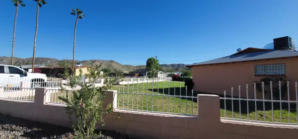 Phoenix, AZ 85041,9448 S 10TH Avenue
