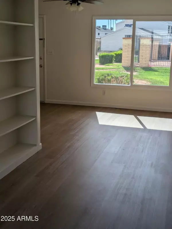 Tempe, AZ 85283,6512 S MCALLISTER Avenue