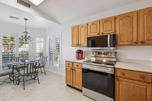 Scottsdale, AZ 85260,8853 E CHARTER OAK Drive