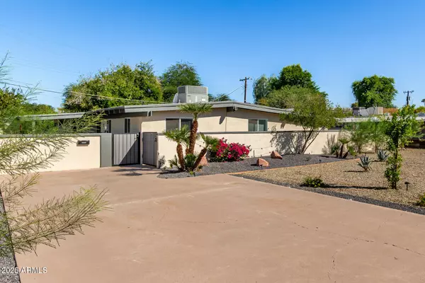 5833 N 10TH Street, Phoenix, AZ 85014