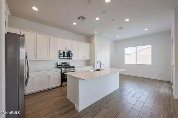 Peoria, AZ 85383,7694 W JACKRABBIT Lane