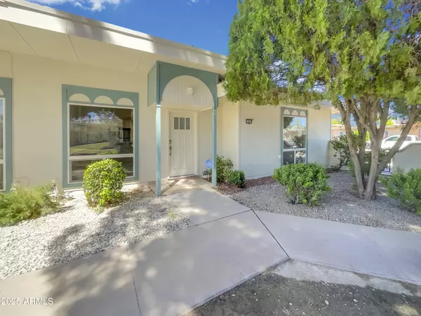 13433 N EMBERWOOD Drive, Sun City, AZ 85351