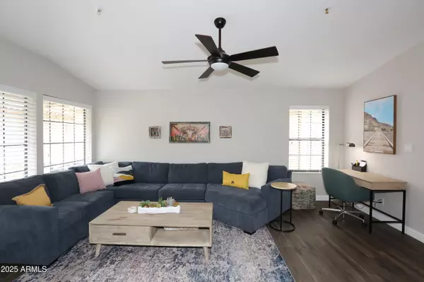 Scottsdale, AZ 85258,8300 E VIA DE VENTURA -- #2024