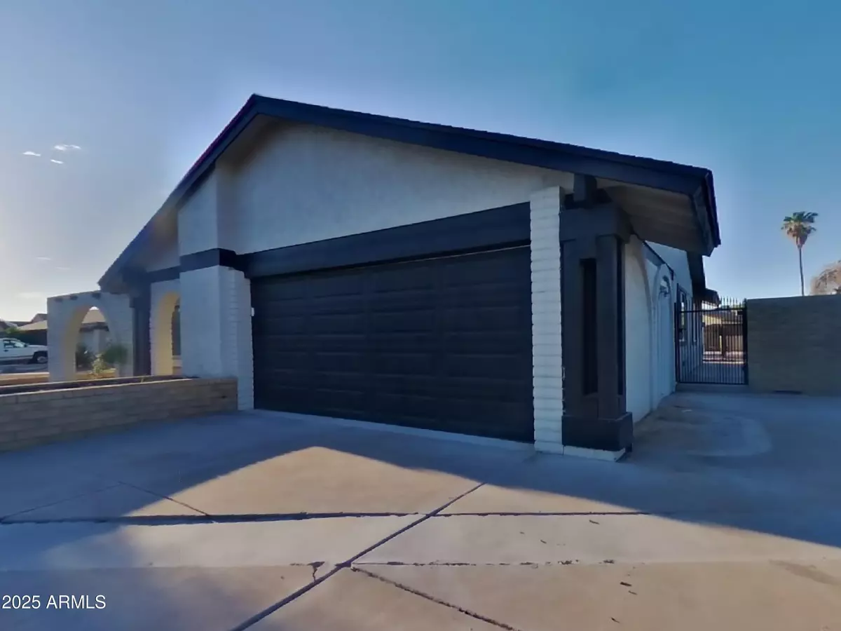 Phoenix, AZ 85042,4007 E APOLLO Road