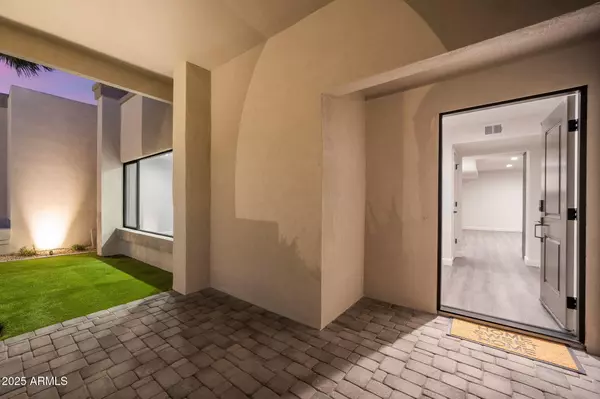 Scottsdale, AZ 85258,8537 E SAN FELIPE Drive