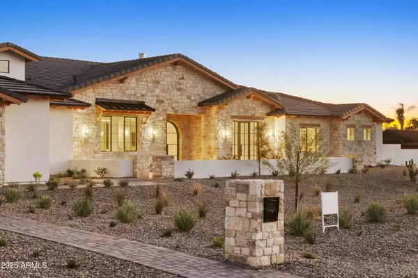 8125 E Gail Road, Scottsdale, AZ 85260