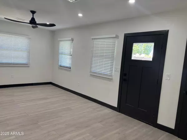 Phoenix, AZ 85013,505 W MISSOURI Avenue