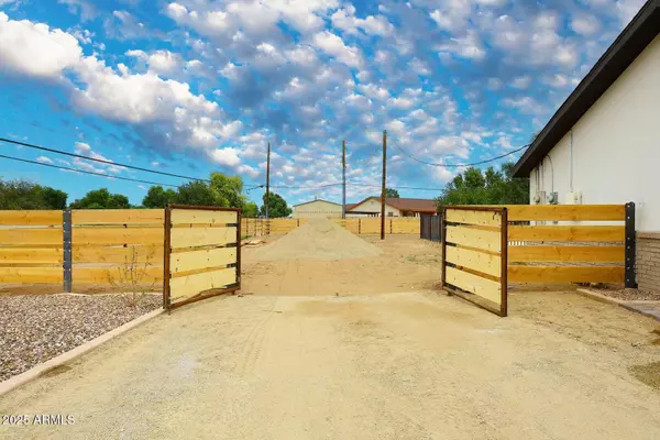 Queen Creek, AZ 85142,18602 E VIA DEL RANCHO --