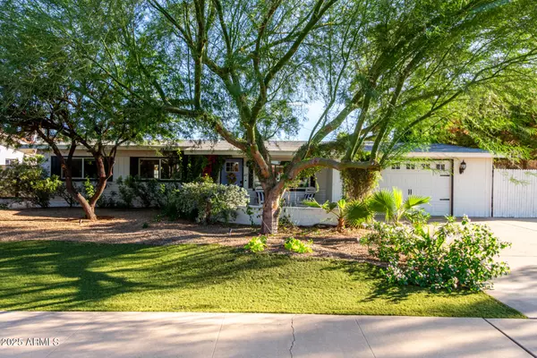 417 E PALM Street, Litchfield Park, AZ 85340