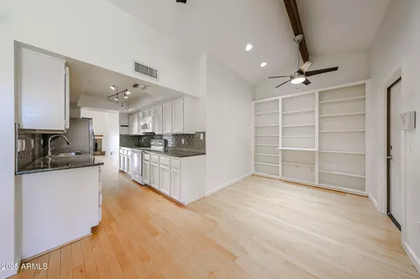 Phoenix, AZ 85020,630 E JEFFREY Avenue