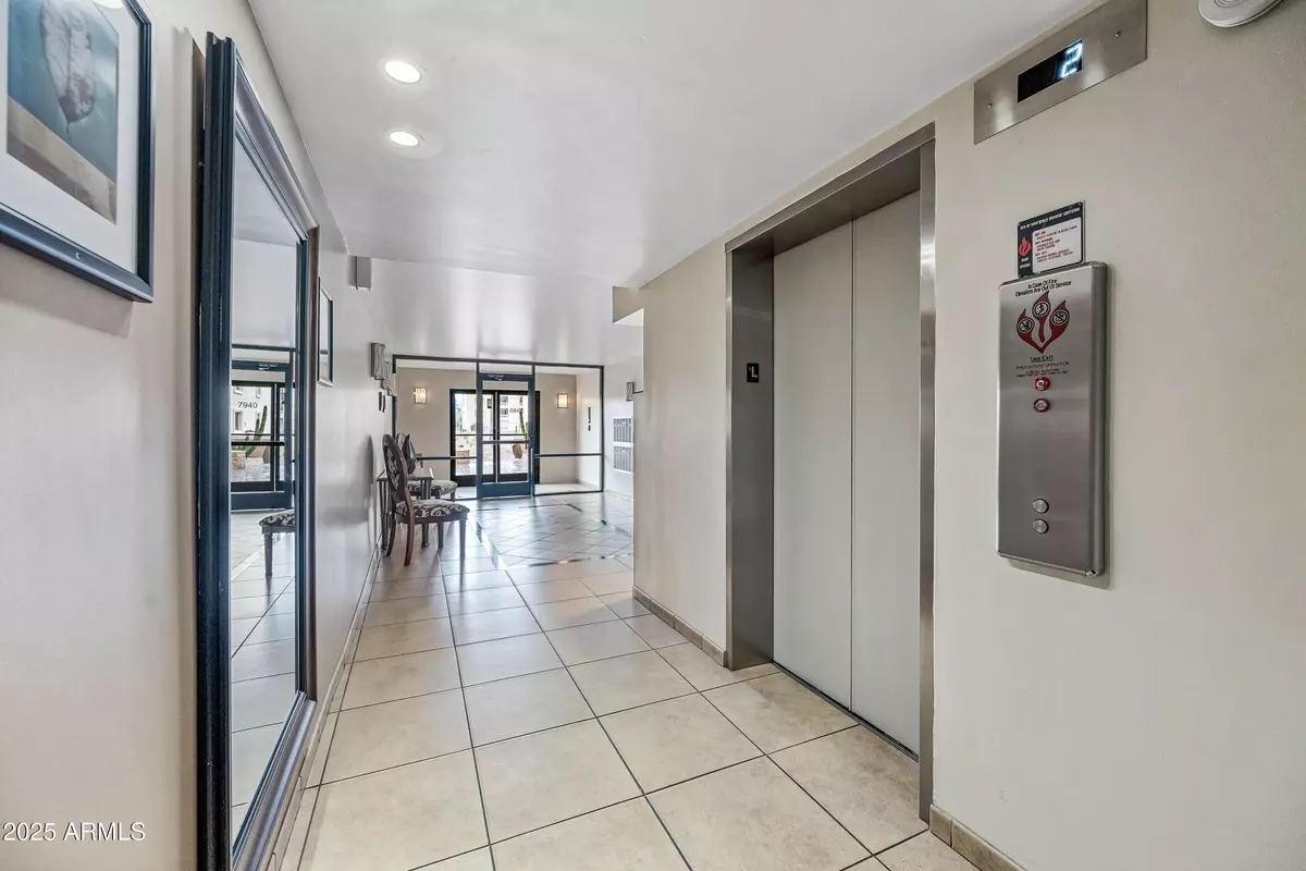 Scottsdale, AZ 85251,7940 E CAMELBACK Road #411