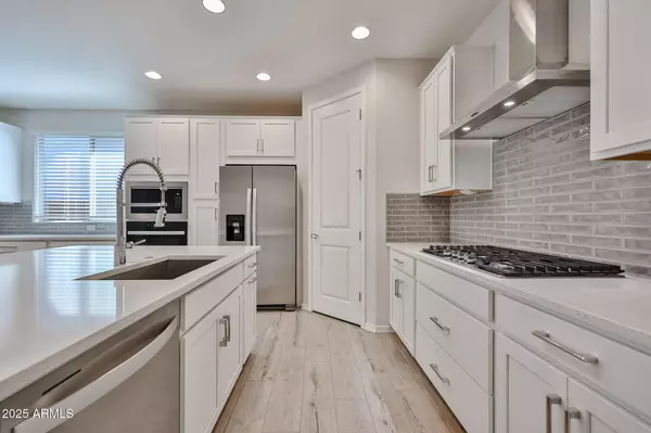 Phoenix, AZ 85085,1948 W BRAMBLE BERRY Lane